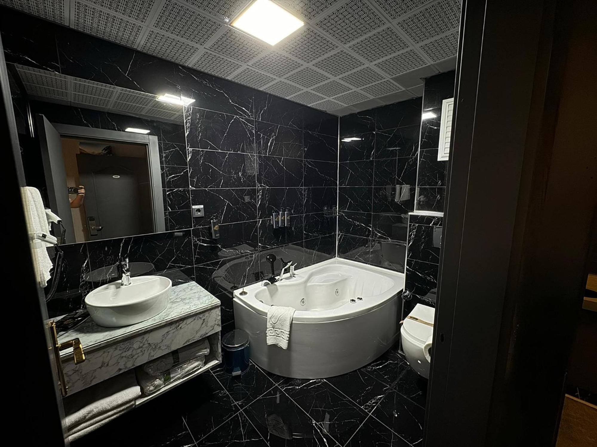 Bc Ruby Hotel Ankara Buitenkant foto