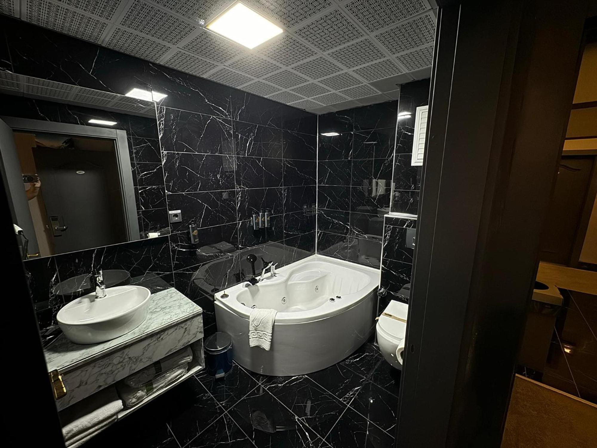 Bc Ruby Hotel Ankara Buitenkant foto